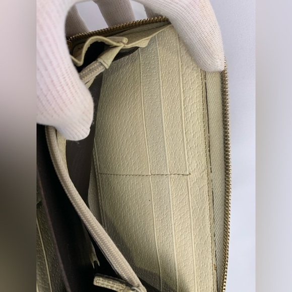 Authentic Vintage Gucci Brown GG Monogram Full zip long wallet - Picture 14 of 14